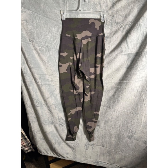 OFFLINE by Aerie Camouflage Jogger Pants High Waisted Athleisure women's Size S‎ - Picture 2 of 8